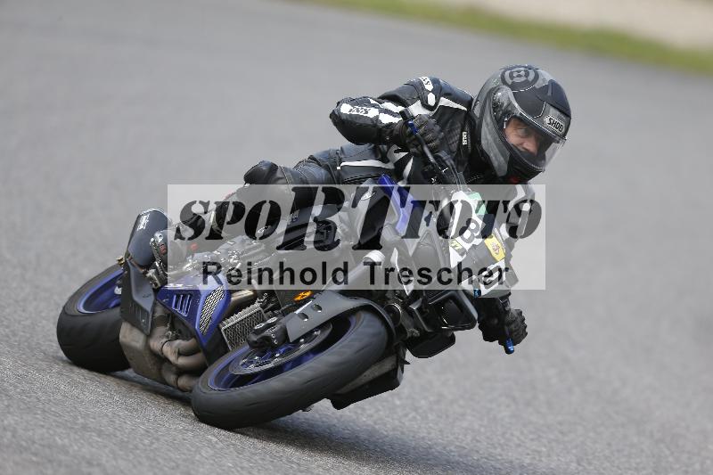 /53 16.09.2025 Track Day Domi Aegerter ADR/Gruppe gruen/80